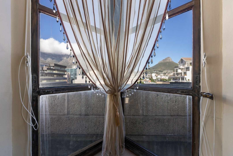 2 Bedroom Property for Sale in Cape Town City Centre Western Cape